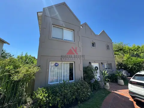 Casa en Venta en La Masia, USD 240.000