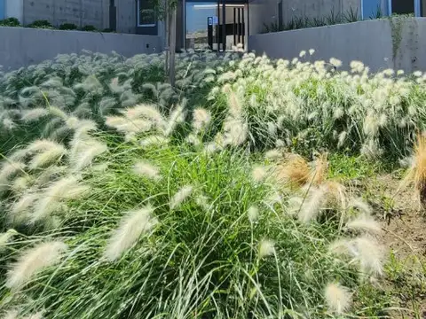 VENTA departamentos de  3 dormitorios. Barrio Ocho Sauces. Funes