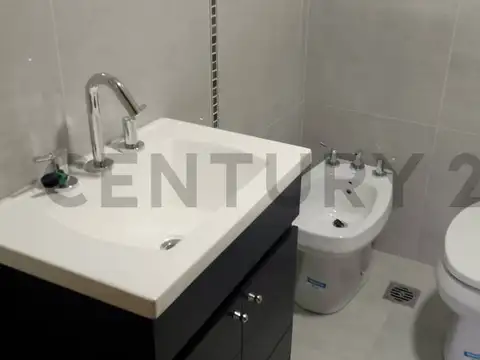 Departamento en Alquiler en Monte Castro, $ 1.260.000