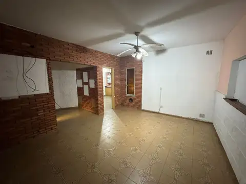 Depto Tipo Casa en Venta en Moron, USD 65.000