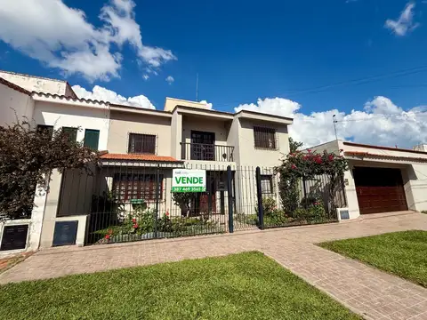Casa a la venta Tres Cerritos 600m2