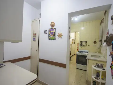 3 amiebtes en Monserrat - PB