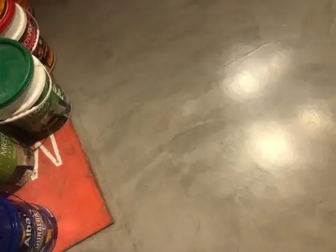 Local En Venta Bv Rondeau 1800. U$S 24.000