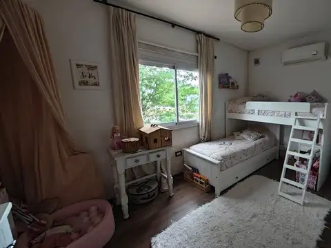 CASA EN ALQUILER LAS CARDAS - LOMA VERDE  AMOBLADA