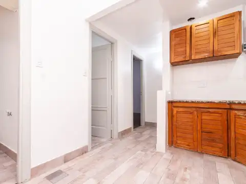 Depto Tipo Casa en Venta 50 años