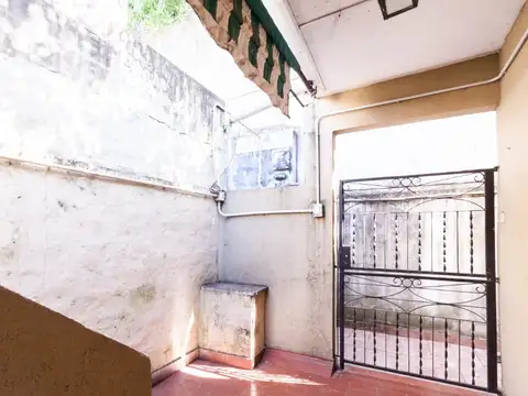 Depto Tipo Casa en Venta en Banfield, USD 75.000