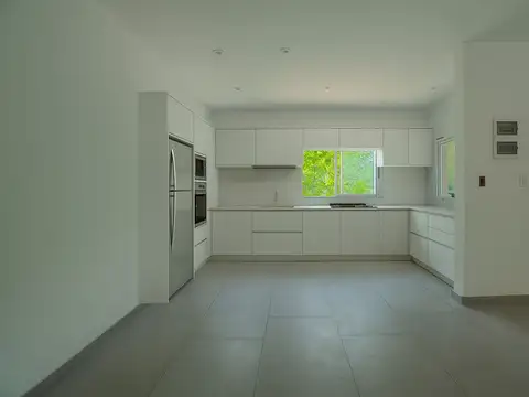 Casa en Venta en City Bell, USD 120.000