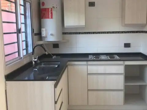 Departamento en Venta en Del Viso, USD 64.000