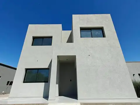 Moderna casa 6 ambientes en San Pablo Pilar