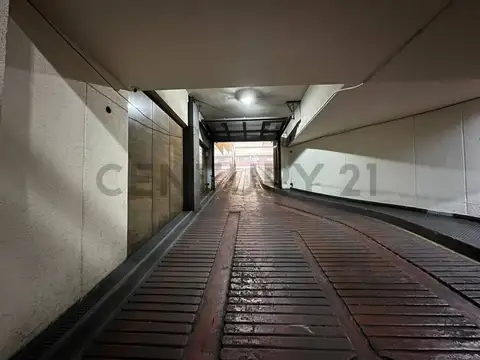 AV. SANTA FE 1900, Piso 0