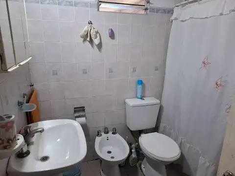 Casa en venta - 3 Dormitorios 1 Baño - Las Toninas