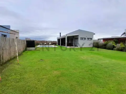 Casa tipo Loft en Venta en Barrio Las Luciernagas