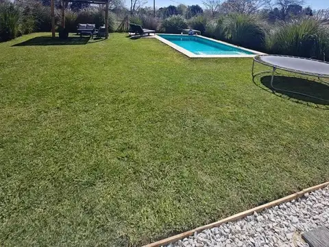 Casa En Alquiler En Santa Lucia - Pilar Del Este