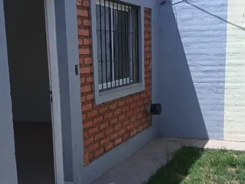 Excelente Depto , tipo casa Riobvamba y Loyola