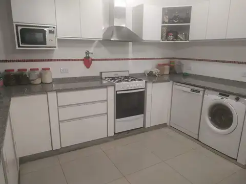 Depto Tipo Casa en Venta en Villa Lugano, USD 198.000