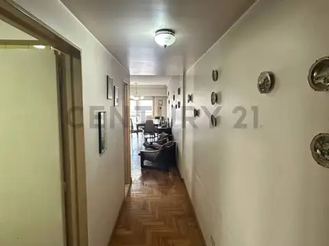 Departamento 4 ambientes con 2 baños