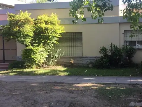 PARQUE AYERZA - CASA AMERICANA - PH - AV. SARMIENTO