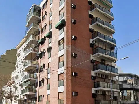 Departamento 3 ambientes en alquiler con patio y balcón en Brandsen al 1600 Barracas CABA