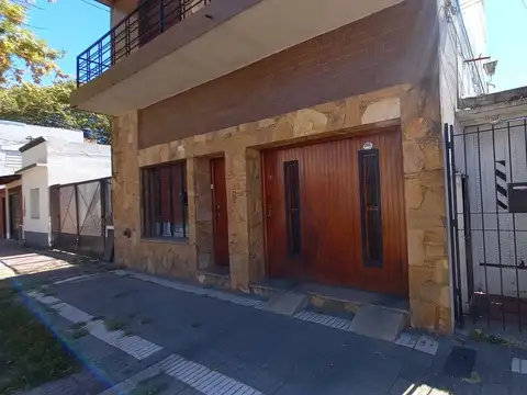 PH DE 3 AMBIENTES CON PATIO, FONDO LIBRE Y TERRAZA