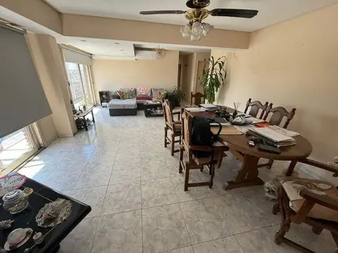 Departamento 6 ambientes con 3 baños