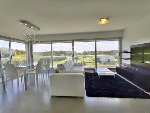 Apartamento en Punta del Este, Brava