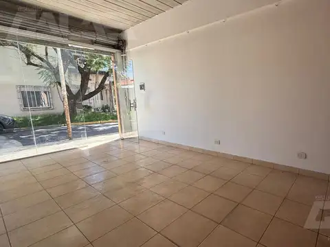 Local en Alquiler en Castelar Sur, $ 400.000
