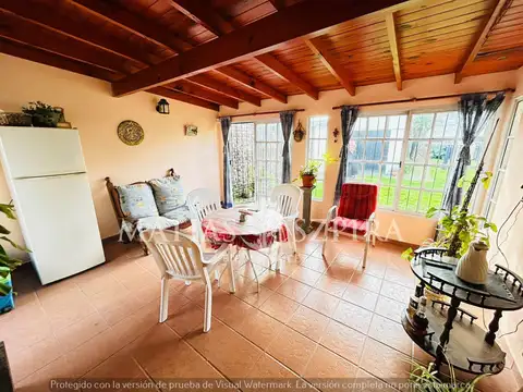 Casa venta 5 ambientes jardin quincho y galpon