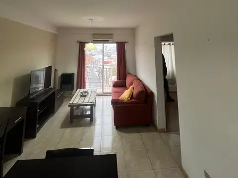 Martínez Castro 200, Piso 2