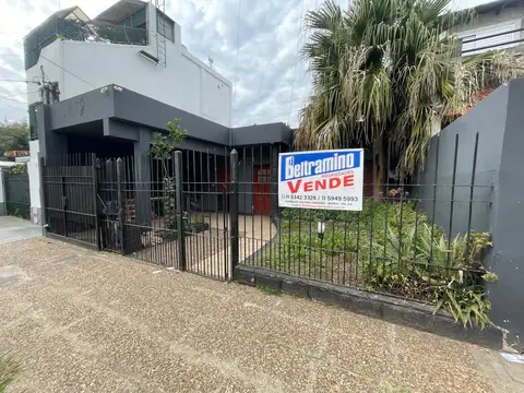 Casa americana a la venta en Merlo centro