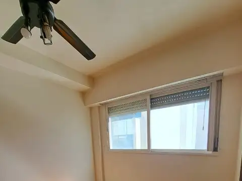 2 AMB 33 MTS TOT, LATERAL MUY LUMINOSO,PLACARD,COCINA INDPTE,BAÑO COMPLETO, EXCELENTE UBICACIÓN