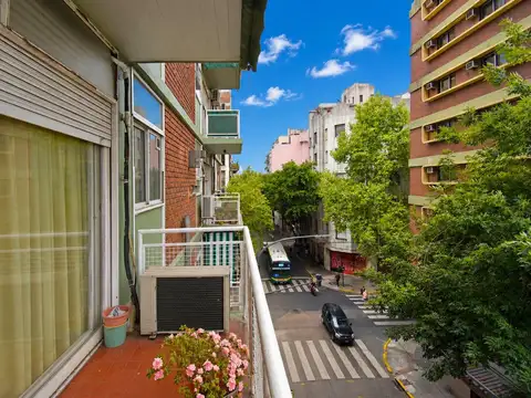Oportunidad hermoso 4 ambientes con balcon 2 bños