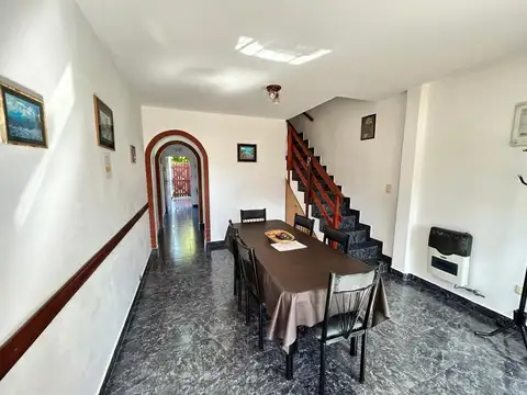 6 TRIPLEX + LOCAL + 2 DPTOS - EN BLOCK PLENO CENTRO