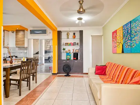 CASA | 4 AMBIENTES | SUITE | IMPECABLE | COCHERA DOBLE | ZONA NORTE