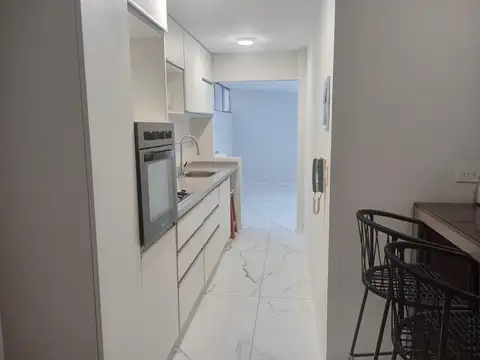 Departamento en Venta en Olivos Vias/Rio, USD 229.000