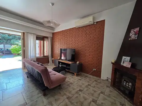 Depto Tipo Casa en Venta con 1 cocheras