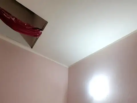 Casa 6 ambientes con 2 baños