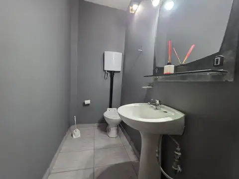 Casa en Alquiler en Castelar Sur, $ 1.700.000