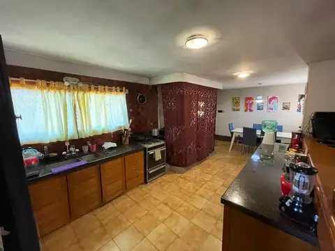 Chalet en Quilmes Este en Alquiler