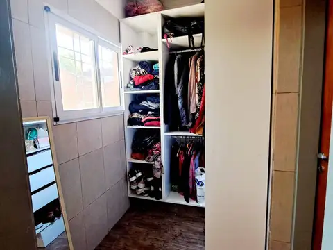 Depto Tipo Casa 4 ambientes con 2 baños