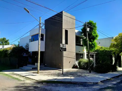 Calle 467 y calle 11 al 1600