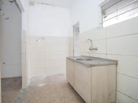 Casa 3 ambientes con 1 baño