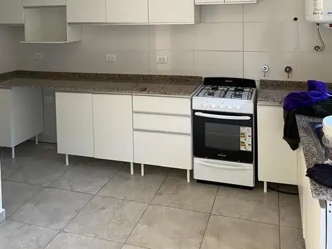 Casa en Alquiler en Maciel, $ 700.000