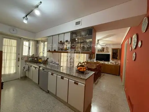 Casa en Venta en Haedo, USD 350.000