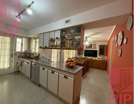Casa en Venta en Haedo, USD 395.000