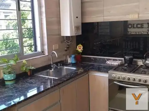 Depto Tipo Casa en Venta en Villa General Mitre, USD 215.000
