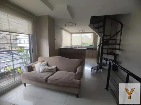 Depto Tipo Casa en Venta de 5 ambientes