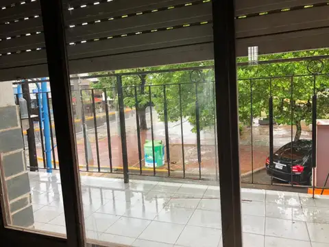 Local en Venta en Garin-Centro, USD 320.000