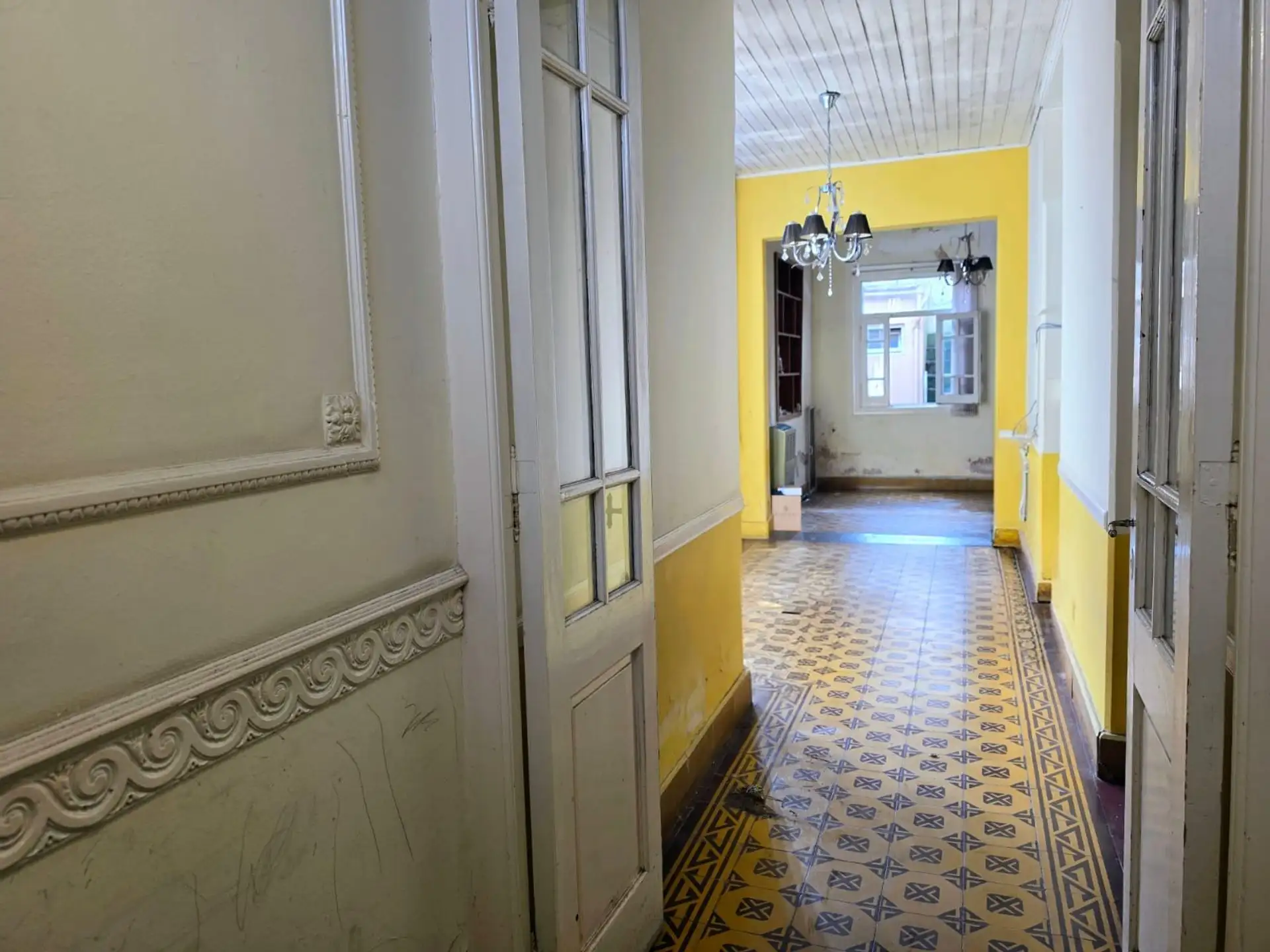 Casa 3 amb + monoambiente, 154m² cubiertos en San Martín 4700 — Centro