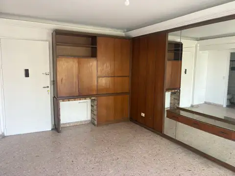 Donado 2200, Piso 2