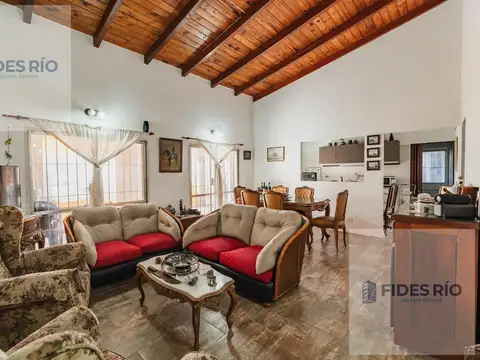Casa en Venta en Funes, USD 260.000